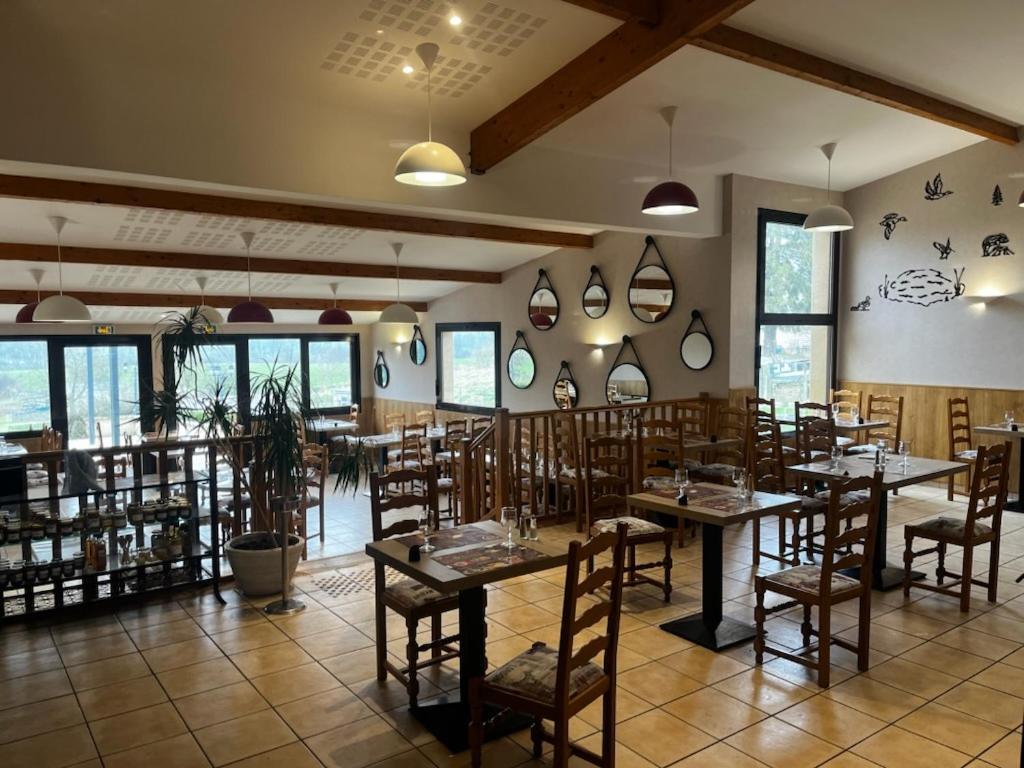 Hotel Le Val de Vence Launois-sur-Vence Exterior foto